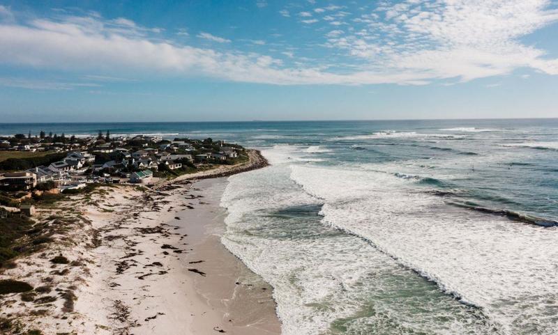 4 Bedroom Property for Sale in Kommetjie Western Cape